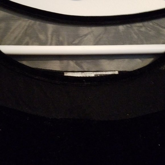 Velour - Picture 2 of 8